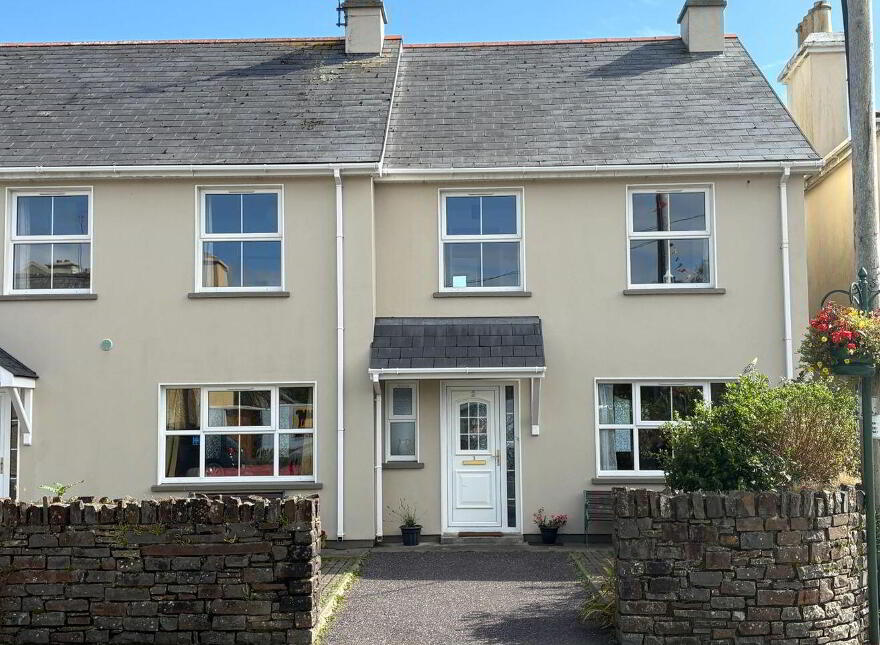 3 Bay View Cottages, Kilcrohane, P75F682