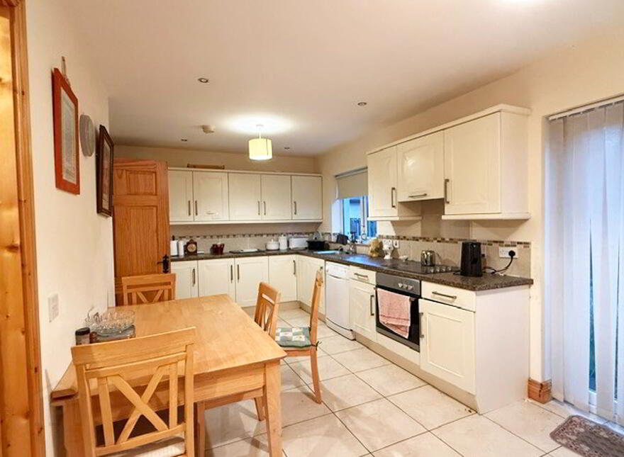 43 Oakfield Close, Buncrana, F93D6K7