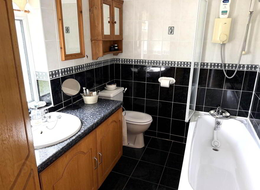 Lacka, Carrig, Birr, R42TN93