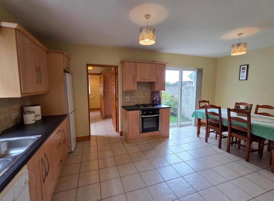 4 Dudley Heights, Glenamaddy, F45K030