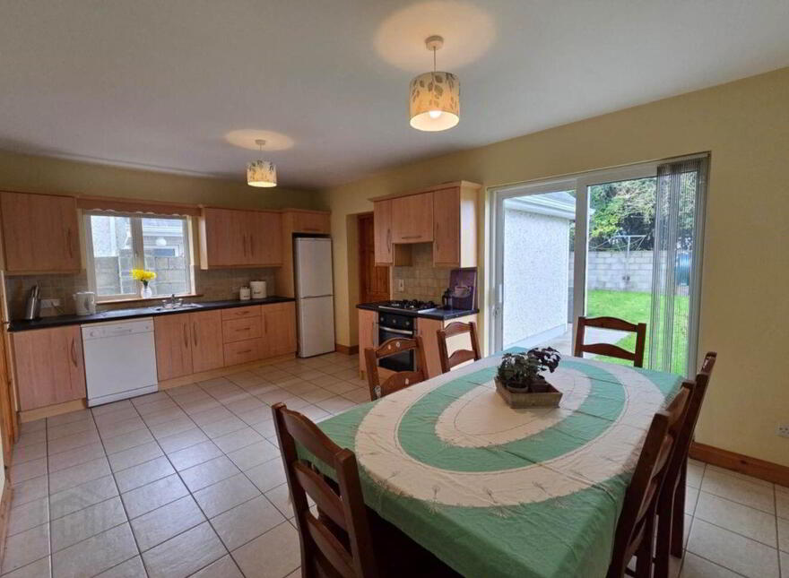 4 Dudley Heights, Glenamaddy, F45K030