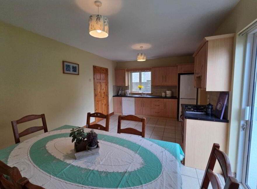 4 Dudley Heights, Glenamaddy, F45K030
