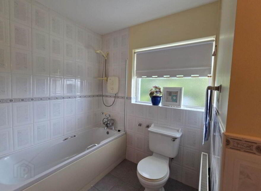 4 Dudley Heights, Glenamaddy, F45K030