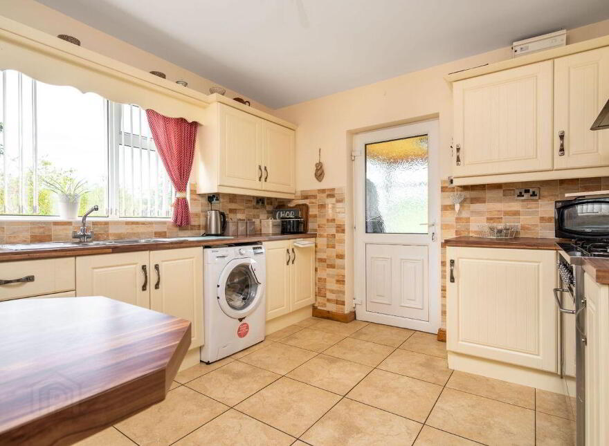 Carran, Kerrykeel, Portsalon, F92F2X3