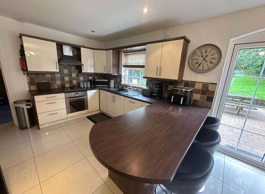 114 Mount Eagles Avenue, Dunmurry, Belfast, BT17 0GN