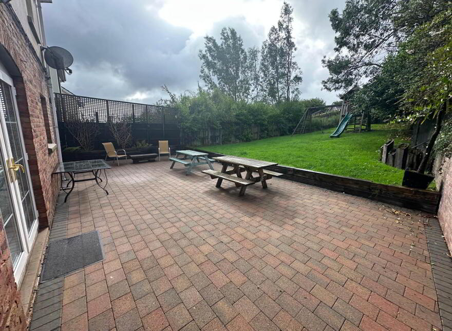114 Mount Eagles Avenue, Dunmurry, Belfast, BT17 0GN