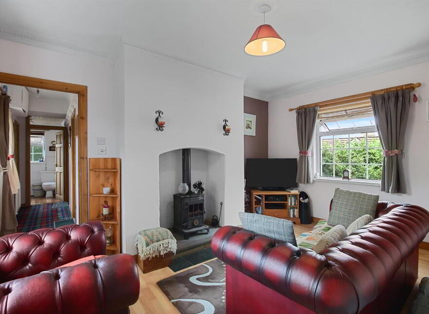 223 Listooder Road, Saintfield, Ballynahinch, BT24 7JA