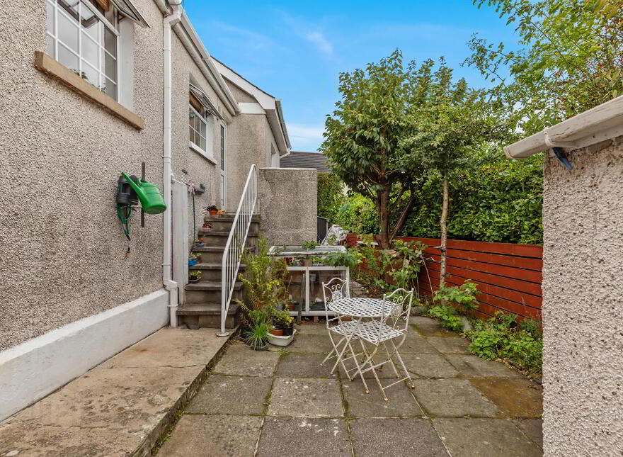 223 Listooder Road, Saintfield, Ballynahinch, BT24 7JA