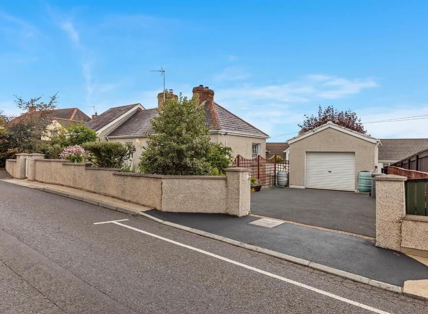 223 Listooder Road, Saintfield, Ballynahinch, BT24 7JA