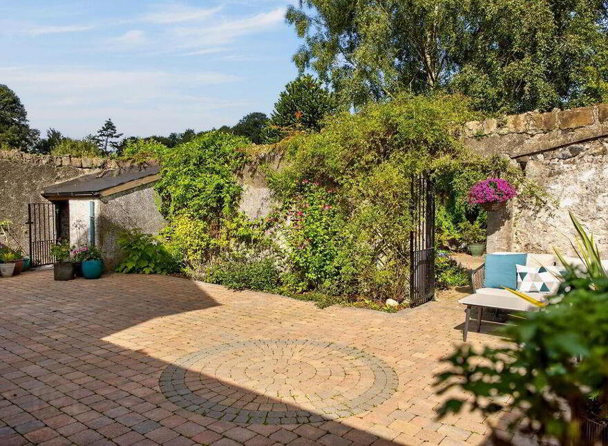 4 The Village, Templepatrick, Ballyclare, BT39 0AA