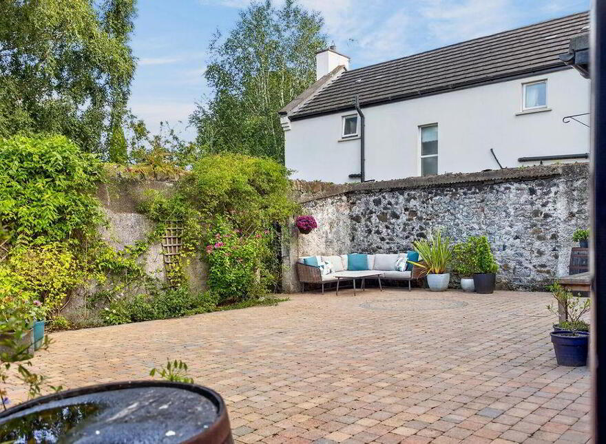 4 The Village, Templepatrick, Ballyclare, BT39 0AA