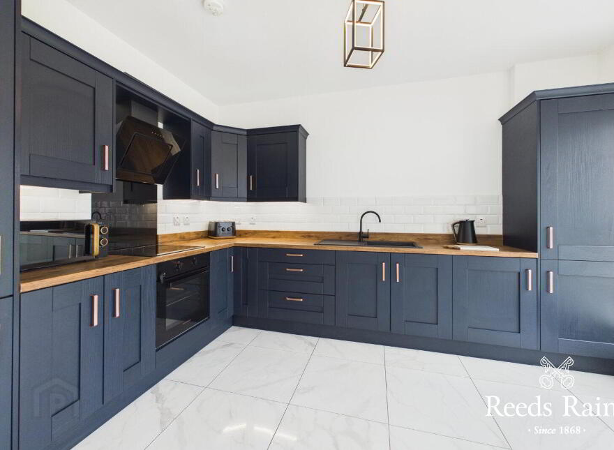42 Balmoral Road, Bangor, BT19 7XA