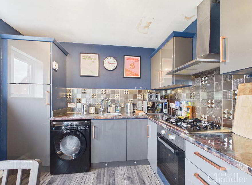 Apartment 4 Block 2 Lewis Mews, Belfast, BT4 1FY