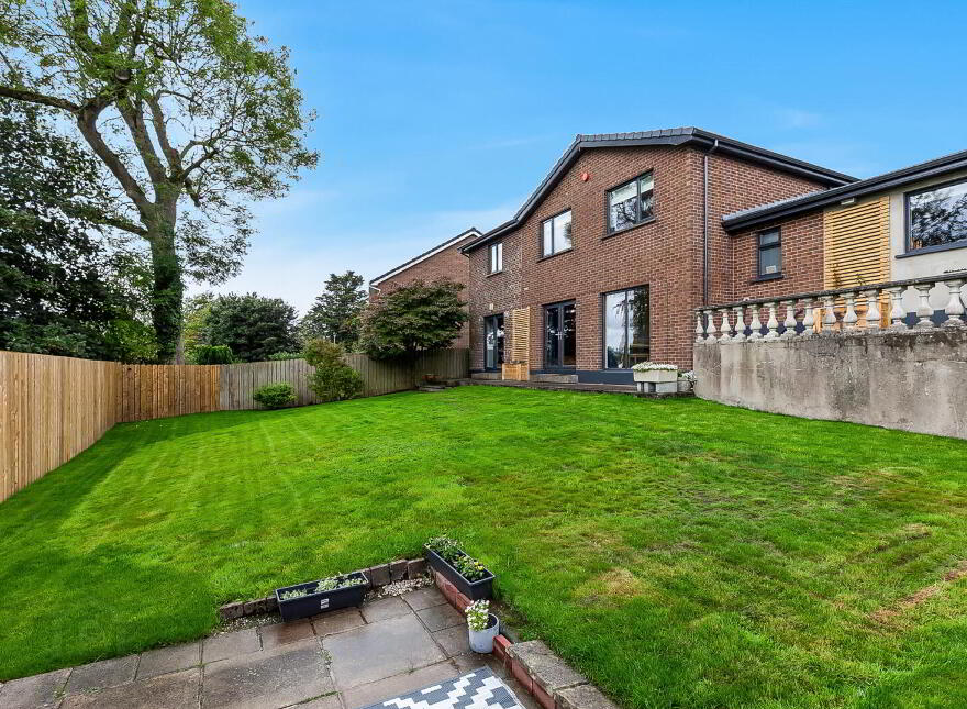 74 Deramore Park South, Belfast, BT9 5JY