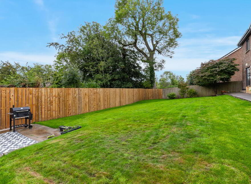 74 Deramore Park South, Belfast, BT9 5JY