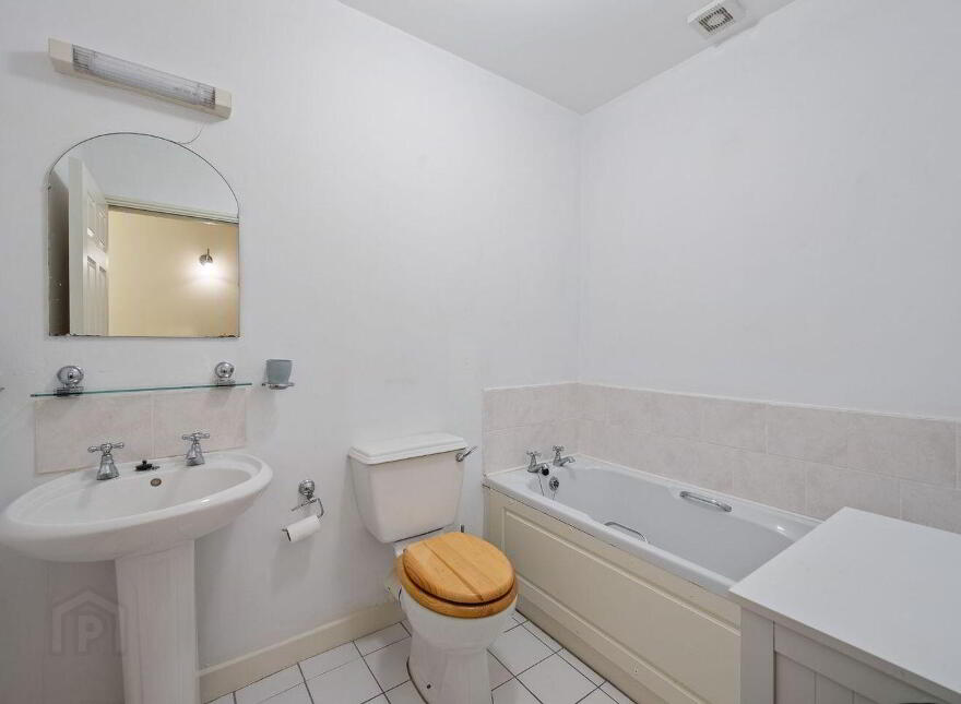 517 River Towers, Lee Road, Sunday's Well, T23PC98