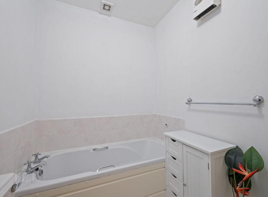 517 River Towers, Lee Road, Sunday's Well, T23PC98