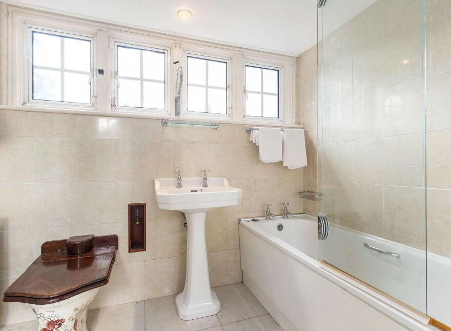 54 Sandymount Avenue, Sandymount, D04WP65