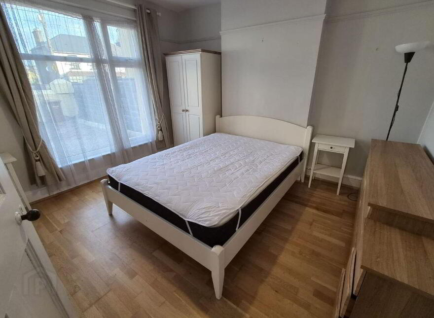 Gurteen Rue House, Glasheen Road, Glasheen, T12E6R5