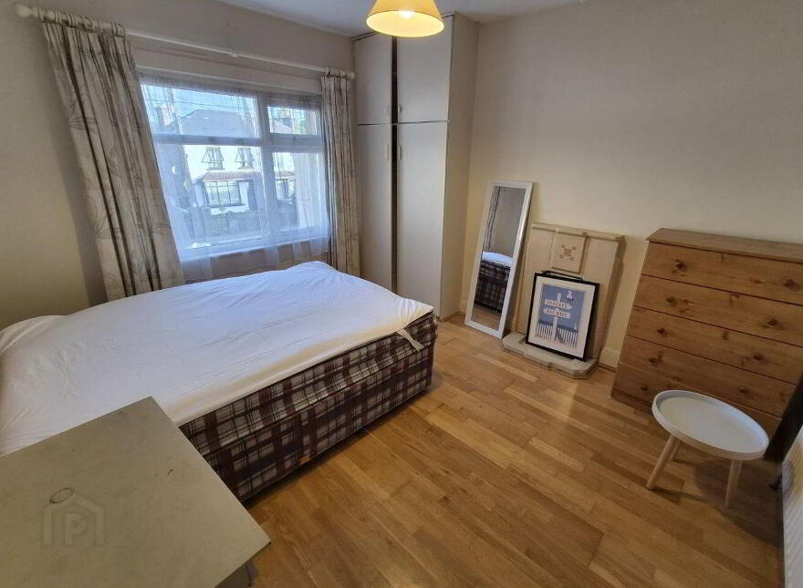 Gurteen Rue House, Glasheen Road, Glasheen, T12E6R5