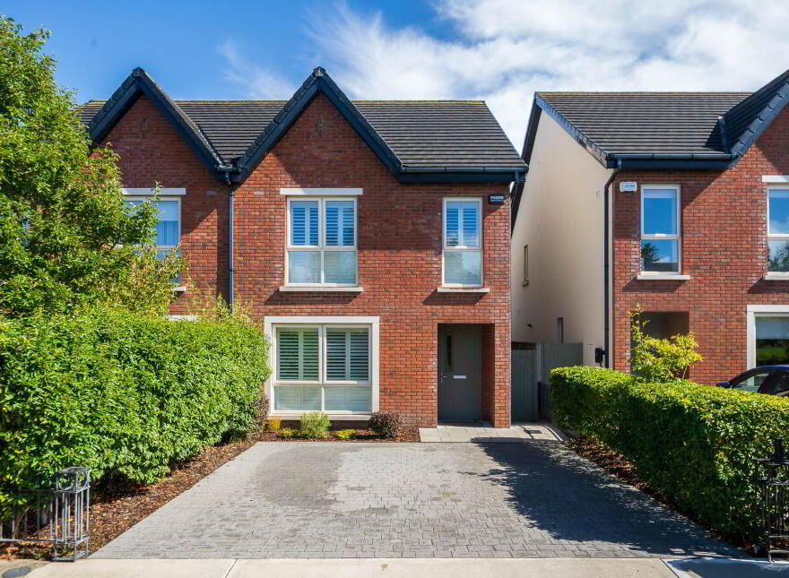 7 Churchfield Close, Ashbourne, A84X850 photo