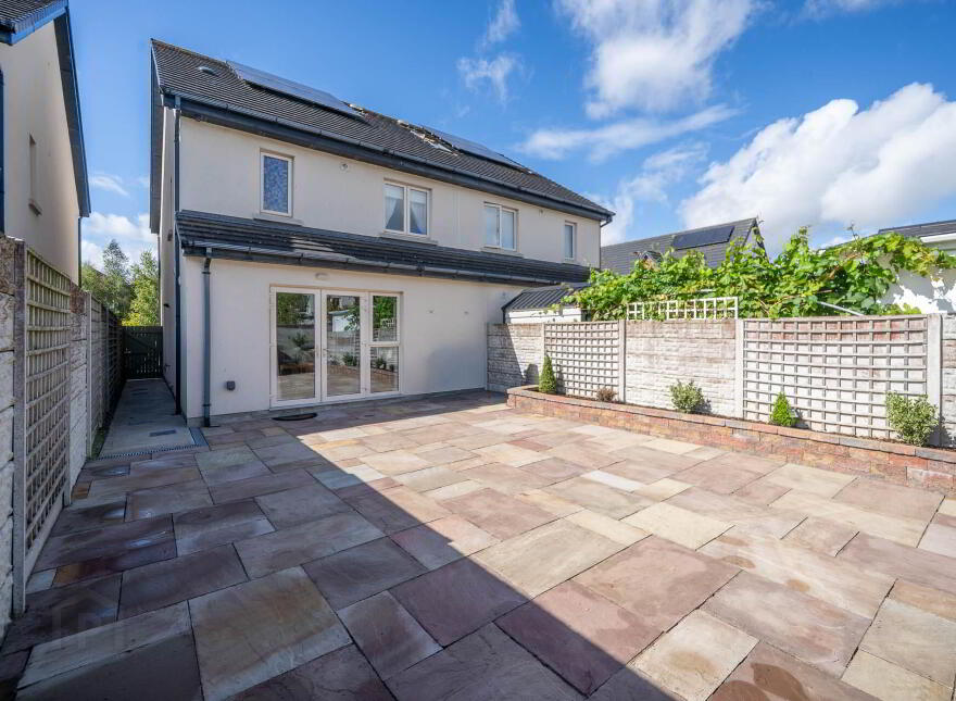 7 Churchfield Close, Ashbourne, A84X850