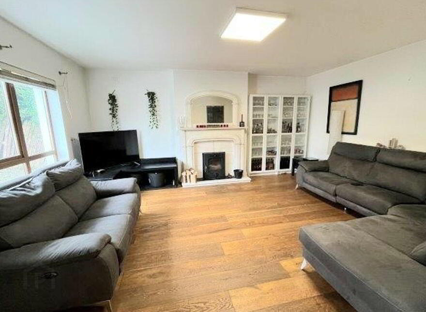 22 Wood Green, Forest Park, Dromahair, F91D8Y0