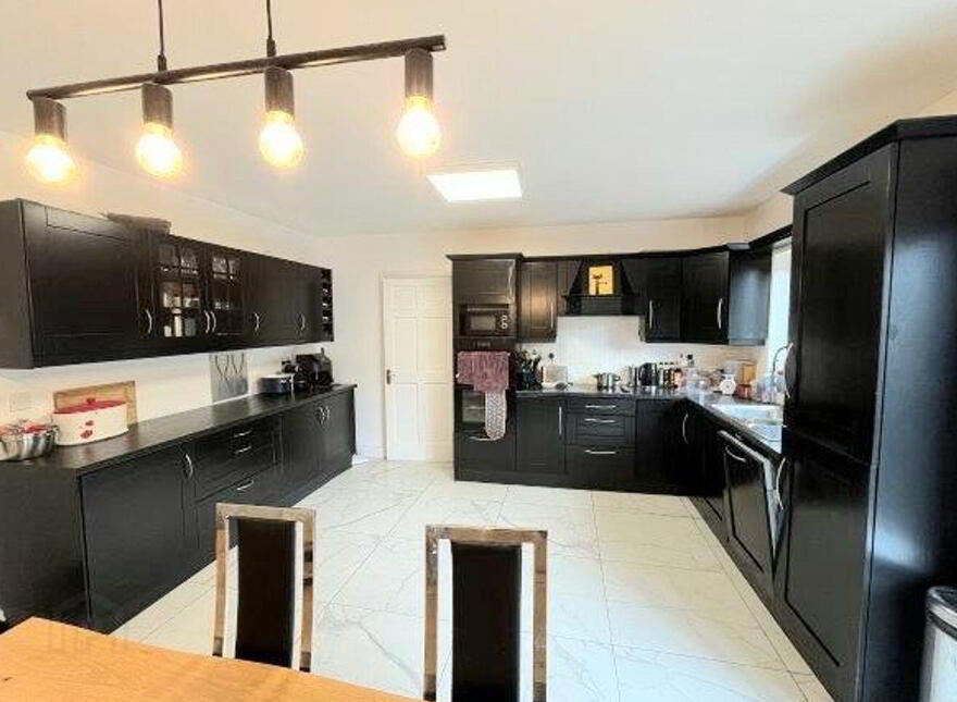 22 Wood Green, Forest Park, Dromahair, F91D8Y0