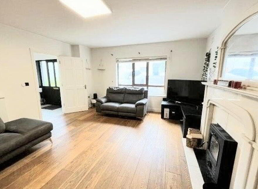 22 Wood Green, Forest Park, Dromahair, F91D8Y0