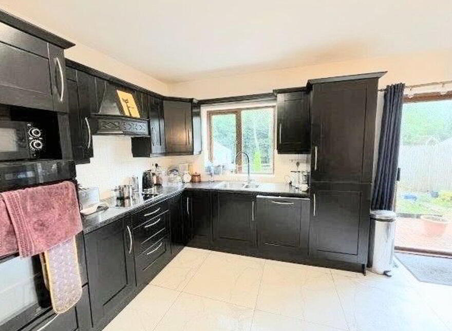 22 Wood Green, Forest Park, Dromahair, F91D8Y0
