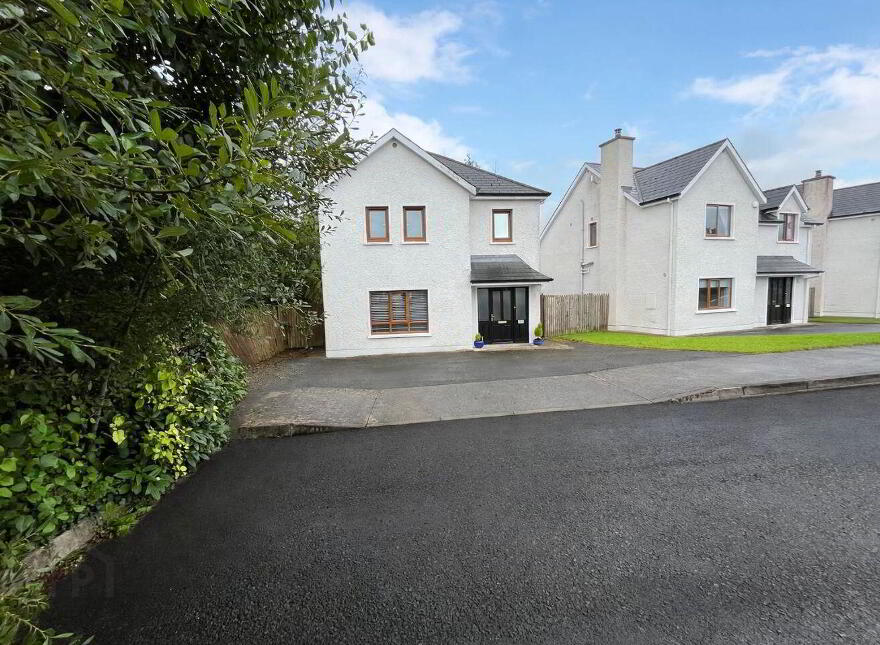 22 Wood Green, Forest Park, Dromahair, F91D8Y0