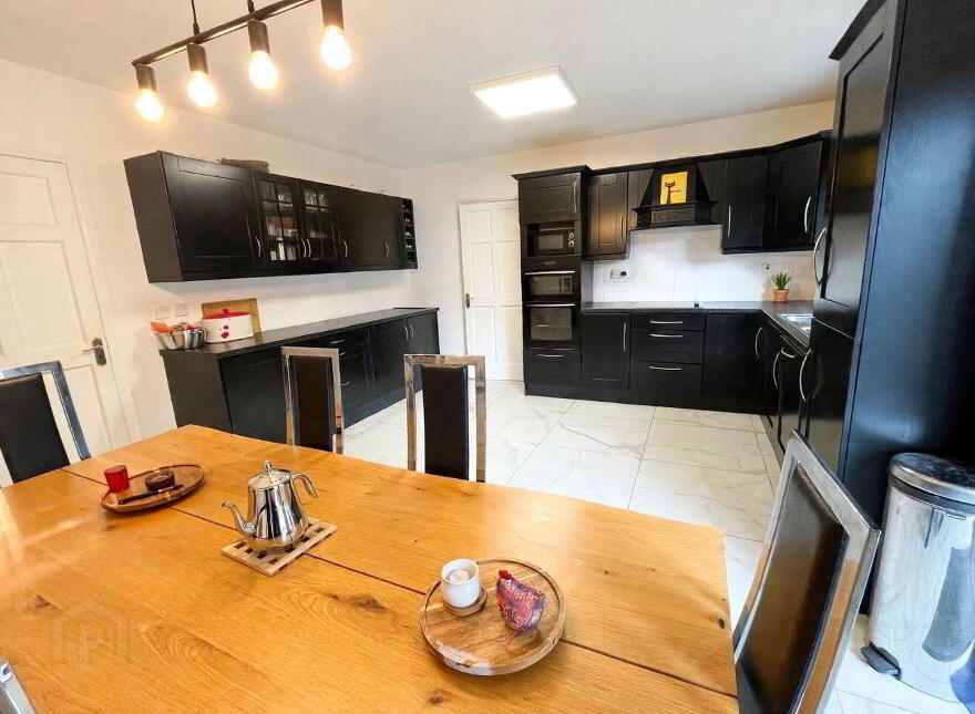 22 Wood Green, Forest Park, Dromahair, F91D8Y0