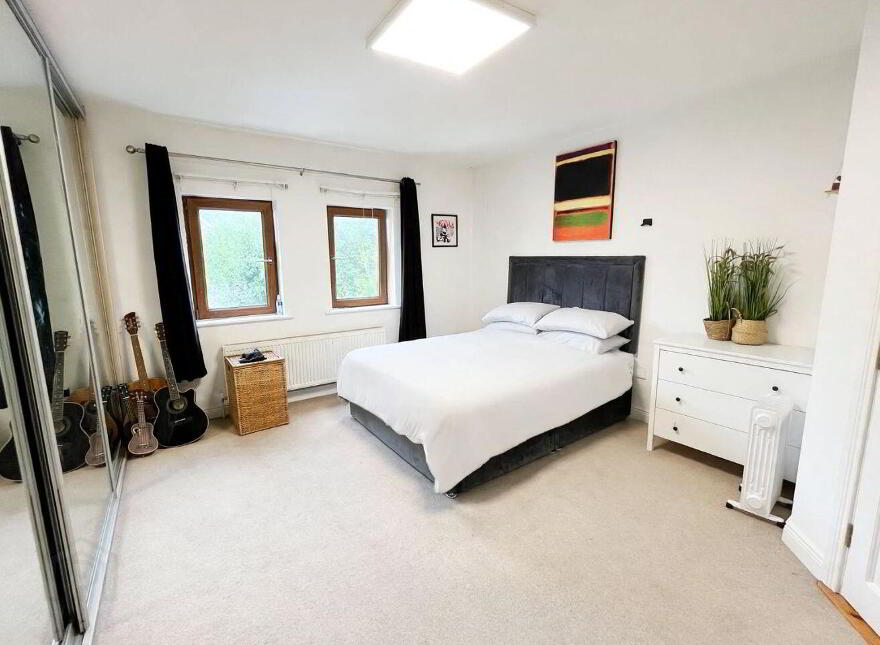 22 Wood Green, Forest Park, Dromahair, F91D8Y0