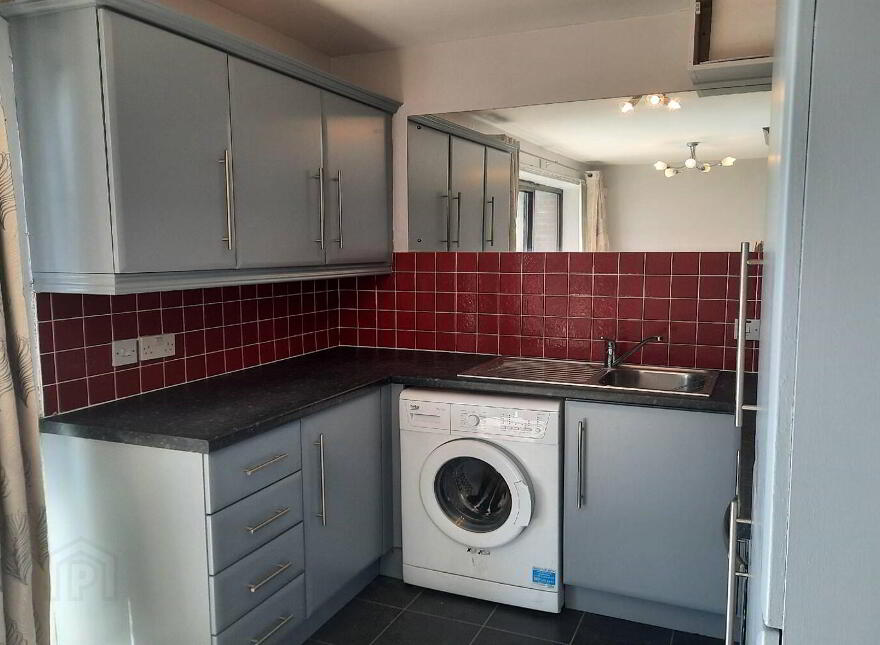 12 Balmoral Court, Belfast, BT9 7GR