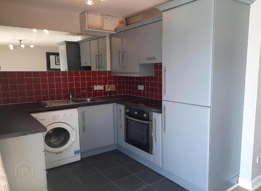 12 Balmoral Court, Belfast, BT9 7GR
