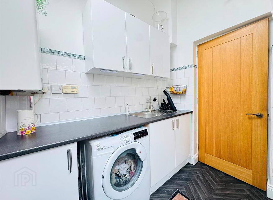 33 Glencraig Road, Ballycraigy Road, Newtownabbey, BT36 5WJ