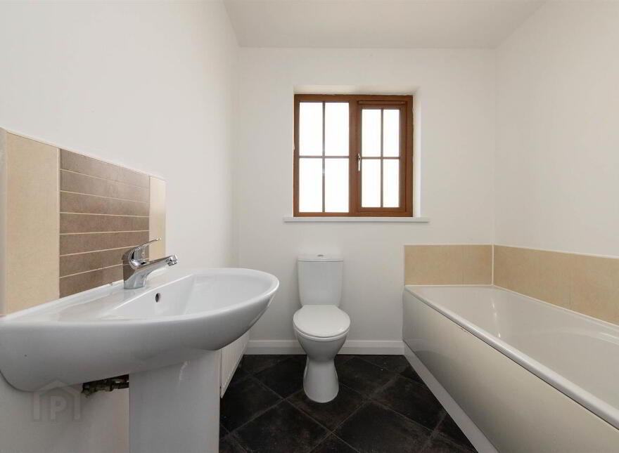 22 Cloverdale, Dromore, Blackskull, BT25 1GX
