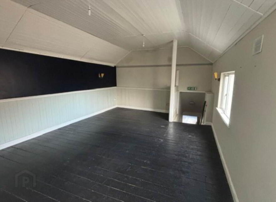 Saint Brendan`s Street, Portumna, H53K6H2