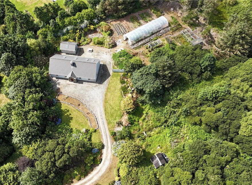 Ardbear, Clifden, H71WD56