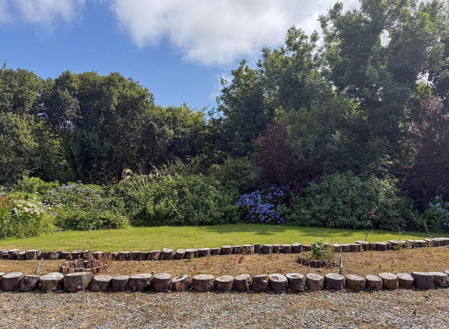 Ardbear, Clifden, H71WD56