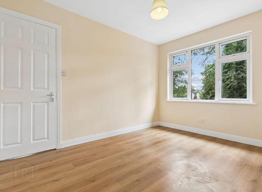 4 Saint Michael's Court, Athy, R14PA43
