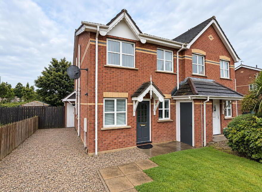 81g Movilla Road, Newtownards, BT23 8RQ photo