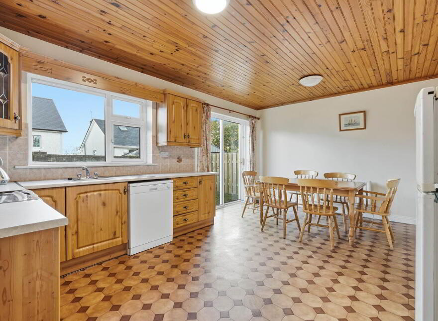 7 Rossmór, Pontoon Road, Castlebar, F23NV07