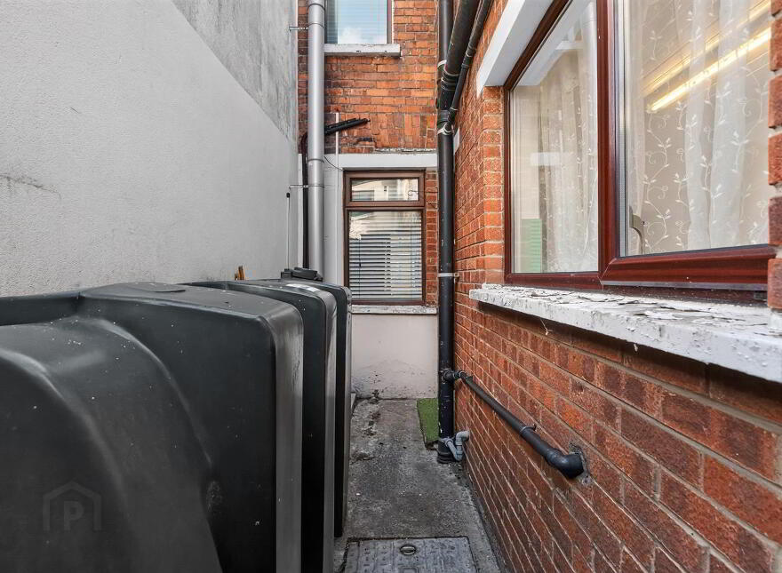21 Park Parade, Belfast, BT6 8GG