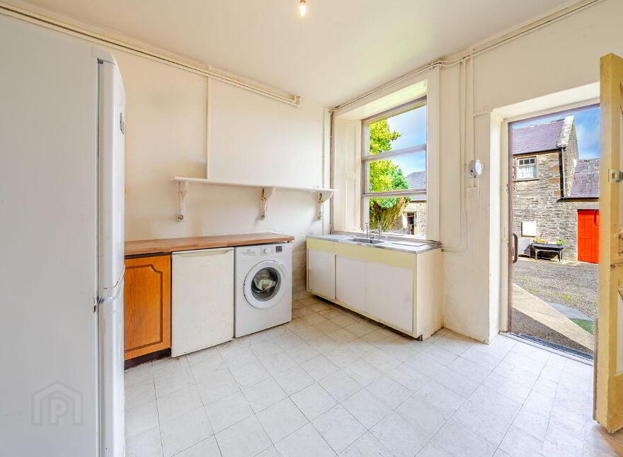 Carrowkibbock Lower, Ballycastle, F26XH01