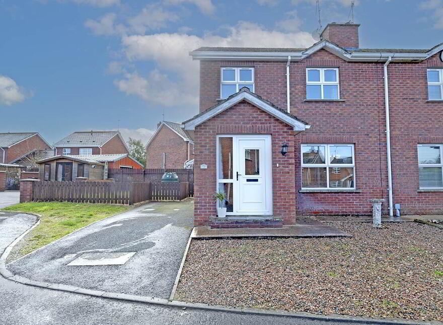 73 Larkfield Meadows, Craigavon, BT65 5JD