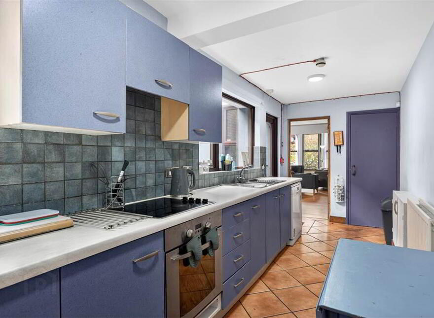 41 Sandhurst Drive, Stranmillis, Belfast, BT9 5AY