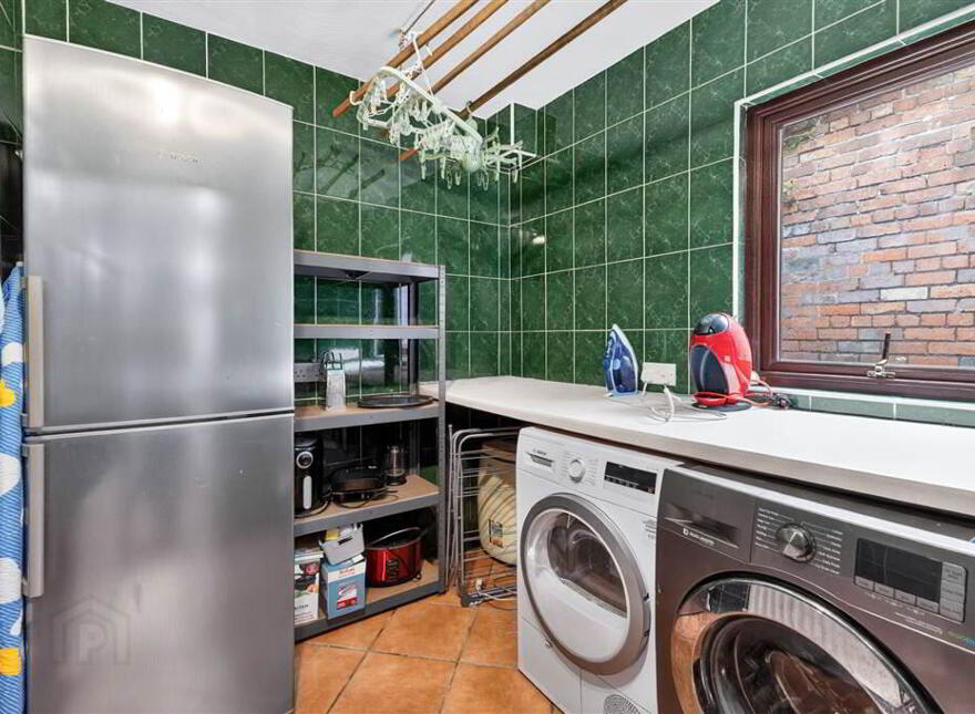 41 Sandhurst Drive, Stranmillis, Belfast, BT9 5AY