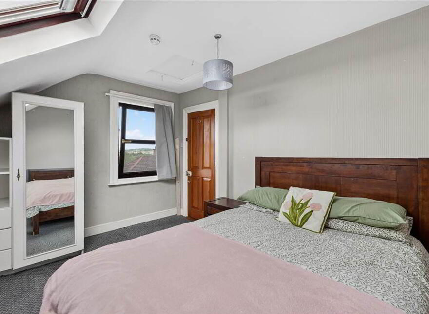 41 Sandhurst Drive, Stranmillis, Belfast, BT9 5AY
