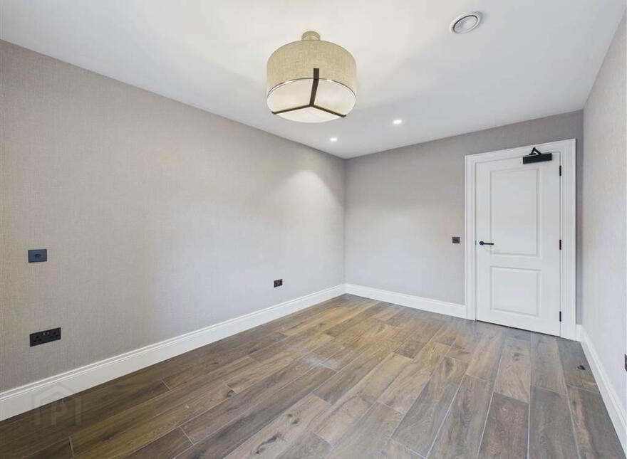 7 Fairmont Apartments, 142 Malone Avenue, Belfast, BT9 6ET